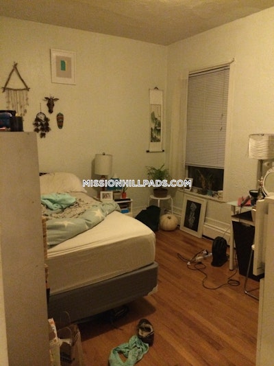 Mission Hill 3 Beds 1 Bath Boston - $3,900