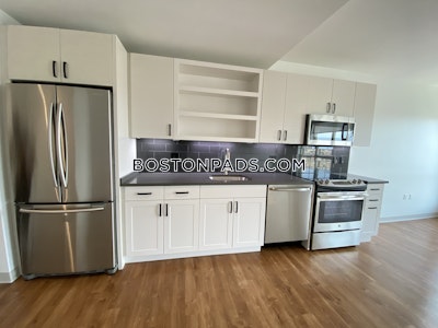 Jamaica Plain Luxury 1 Bed 1 bath available NOW on South Huntington Ave in Boston!  Boston - $3,367