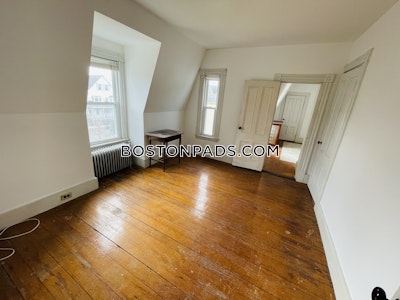 Somerville Splendid 5 Beds 2 Baths on Curtis St   Tufts - $8,400