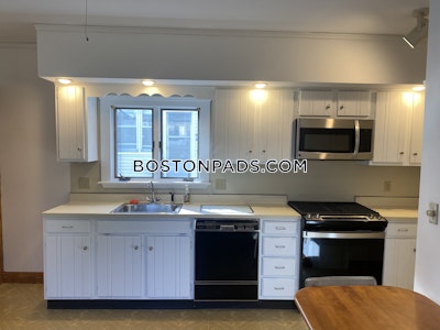 Somerville 5 Bed, 2 Bath Unit  Tufts - $8,400