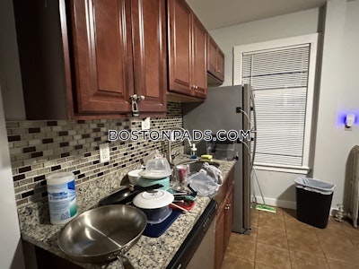 Mission Hill 3 Beds 1 Bath Boston - $5,100