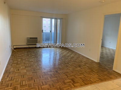 Brookline 2 Bed 1.5 Bath BROOKLINE- BOSTON UNIVERSITY $3,400  Boston University - $3,600 No Fee