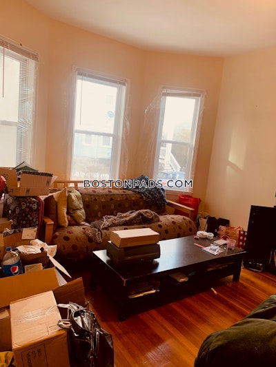 Dorchester 4 Bed 1 Bath BOSTON Boston - $2,600 No Fee