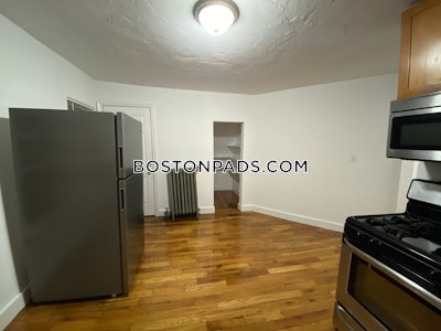 Dorchester Excellent 3 Bed 1 Bath available NOW on Devon St in Dorchester! Boston - $3,418 50% Fee