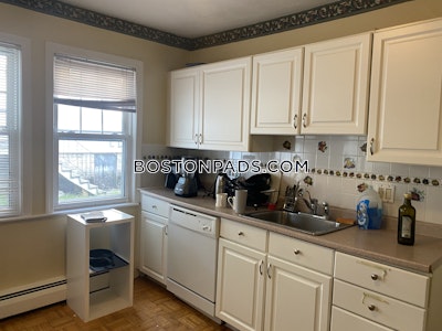 Somerville 3 Bed, 1 Bath Unit  Tufts - $4,050