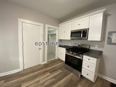 Dorchester Apartment for rent 3 Bedrooms 1 Bath Boston - $3,200 50% Fee