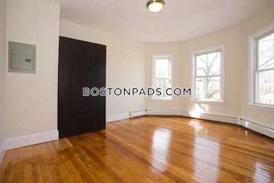 Mission Hill 4 Beds 2 Baths Boston - $6,800